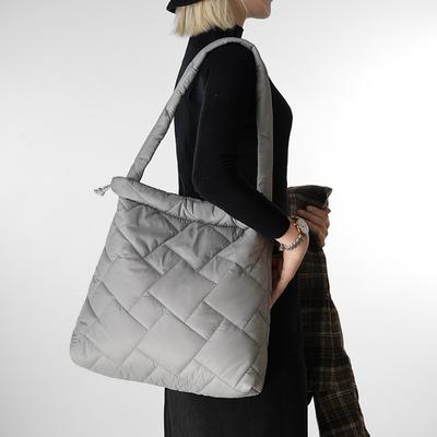 Winter Tote Bag Women'S Large-Capacity Diamond Down Bag Casual Versatile Super Fire Cloud Shoulder Bag Tide
