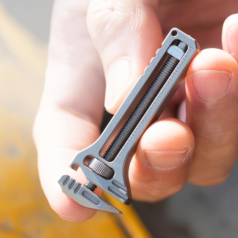 

1pc Multifunctional Mini Wrench with Window Breaker, Bottle Opener And Screwdriver Tool for Home Repair, Emergency Escape, Camping Outdoor Survival 1pc
