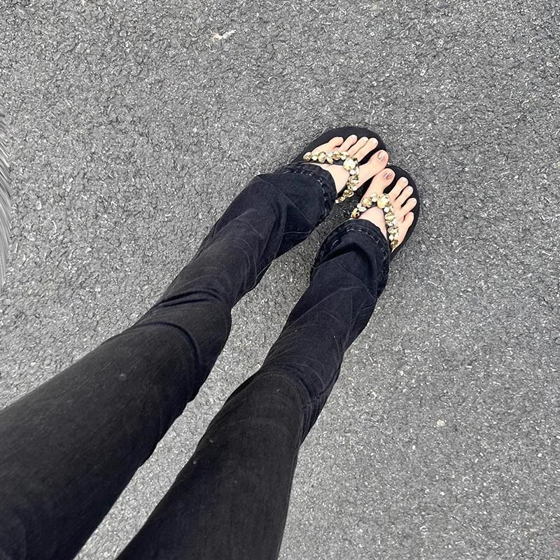 Rhinestone thick-bottomed flip-flops women's summer new outer wear fashionable heel non-slip seaside beach cool slippers