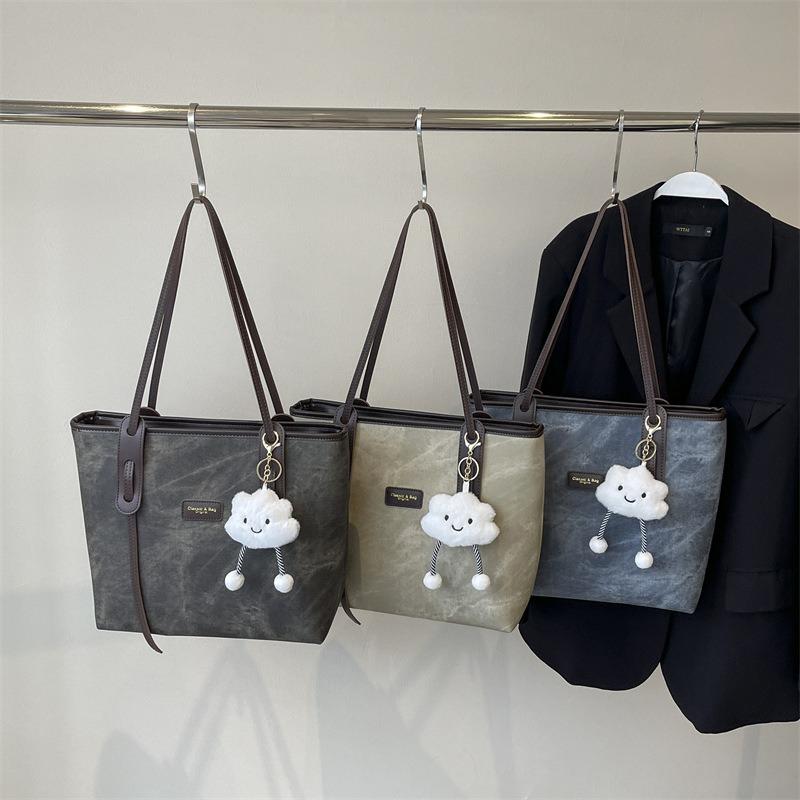 commuting to work, armpit bag for women shopping, new retro fashion casual tote bag, high-end textured shoulder bag