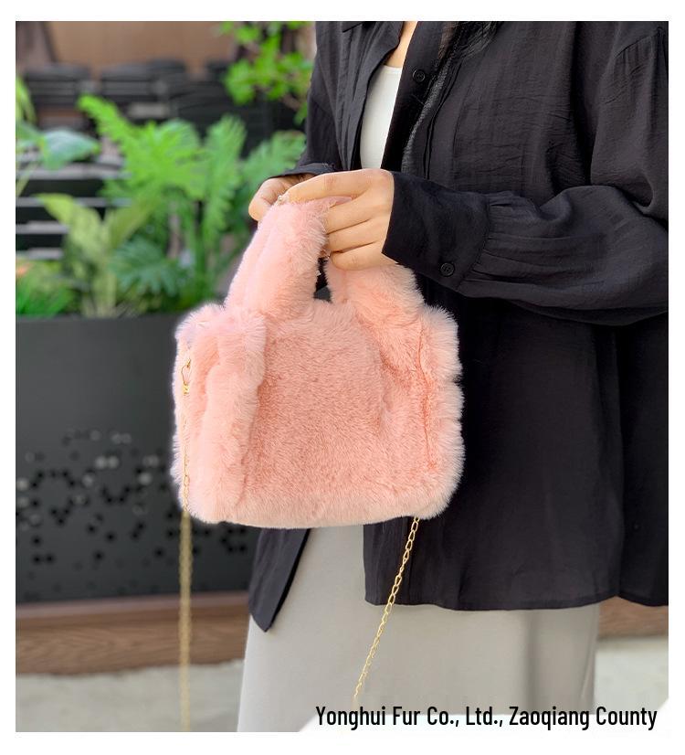 Mini Borsa in Finta Pelliccia di Coniglio Rex Autunno/Inverno: Borsa a tracolla con catena, morbida, alla moda e versatile per donna