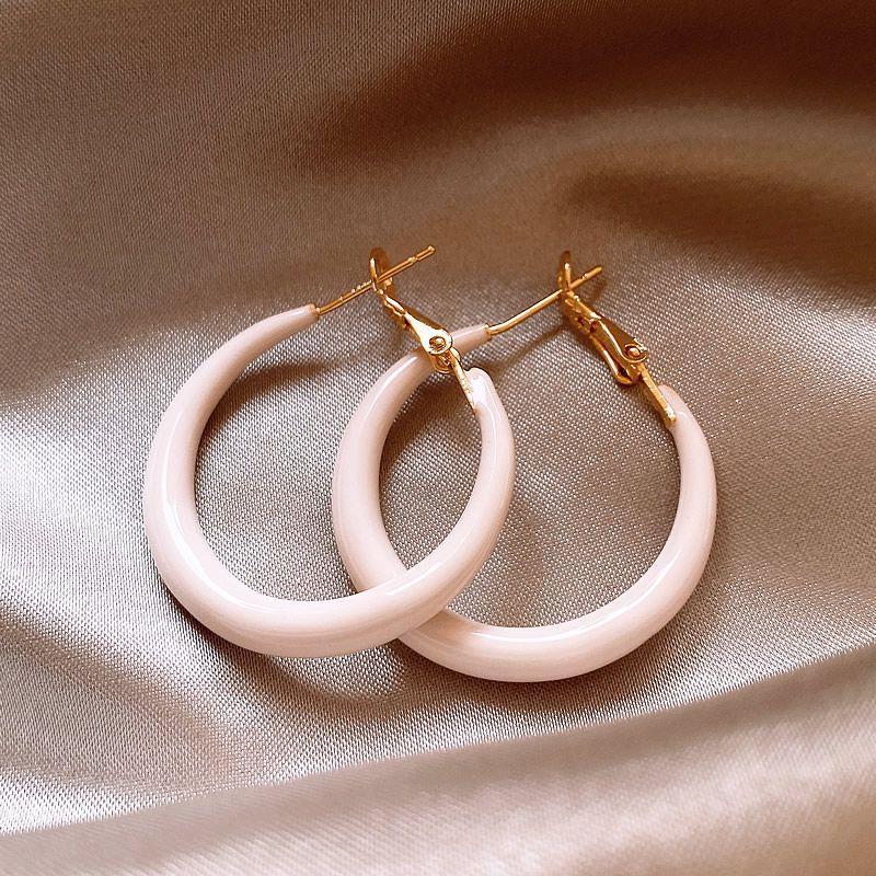 

Ретро красные серьги-кольца с глазурью «масляное пятно», женские серьги-пусеты с годом рождения 2025, новинка, самые продаваемые, модные, доступная роскошь White drop glaze (diameter 3cm)