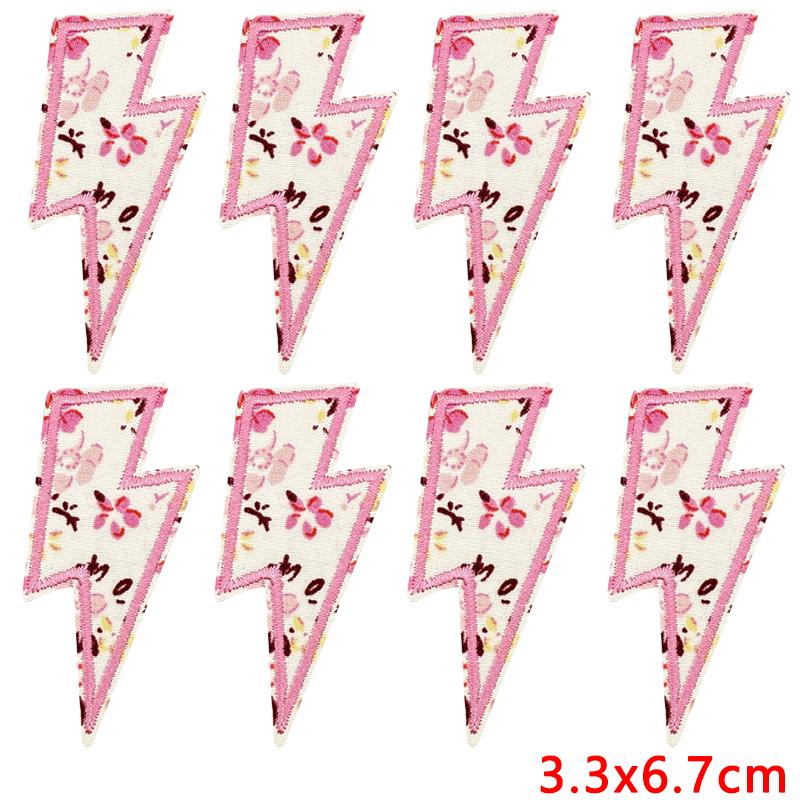 10 /26pcs Wholesale Fresh Letter Embroidery Patch Diy Floral Heart Bow Iron On Patches For Clothes Jackets Backpack Sew Stickers 