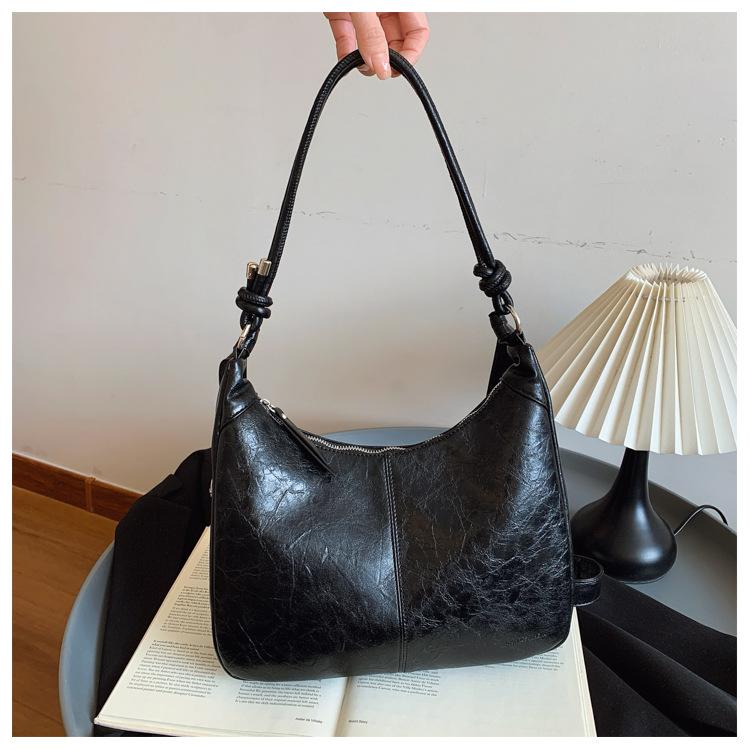 

Commuter large-capacity bag women s new casual simple shoulder bag popular versatile messenger bag чёрный