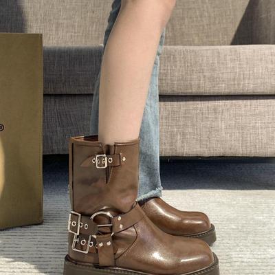 2025 Britischer Stil Damen Chunky Heel Martin Stiefel - Retro Eckige Zehenpartie Slipper Knöchel- & Cowboy-Reitstiefel