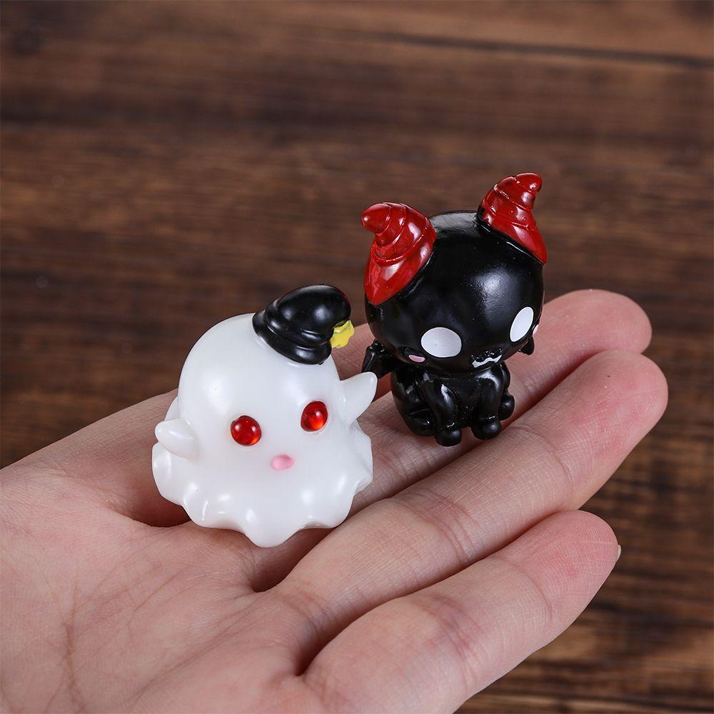 Miniature Figurines Mini Micro Landscape Ornaments Halloween Decor Resin Craft Halloween Ornaments