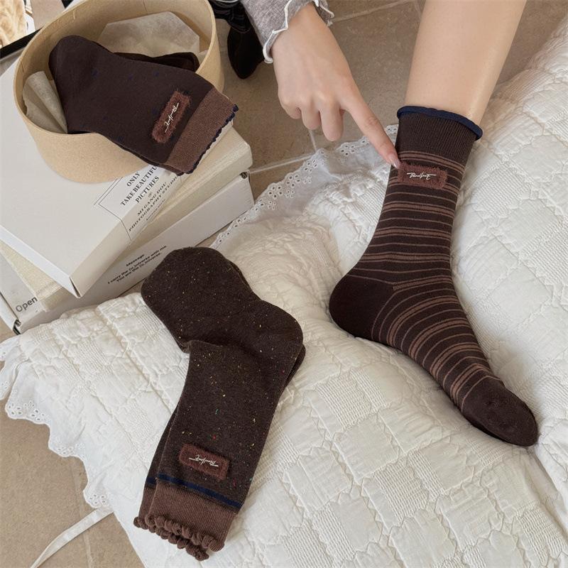Autumn and Winter Socks: Women's Retro Polka Dot Striped Velvet Logo Contrasting Color Mid-calf Socks, Coffee-colored Pile Socks