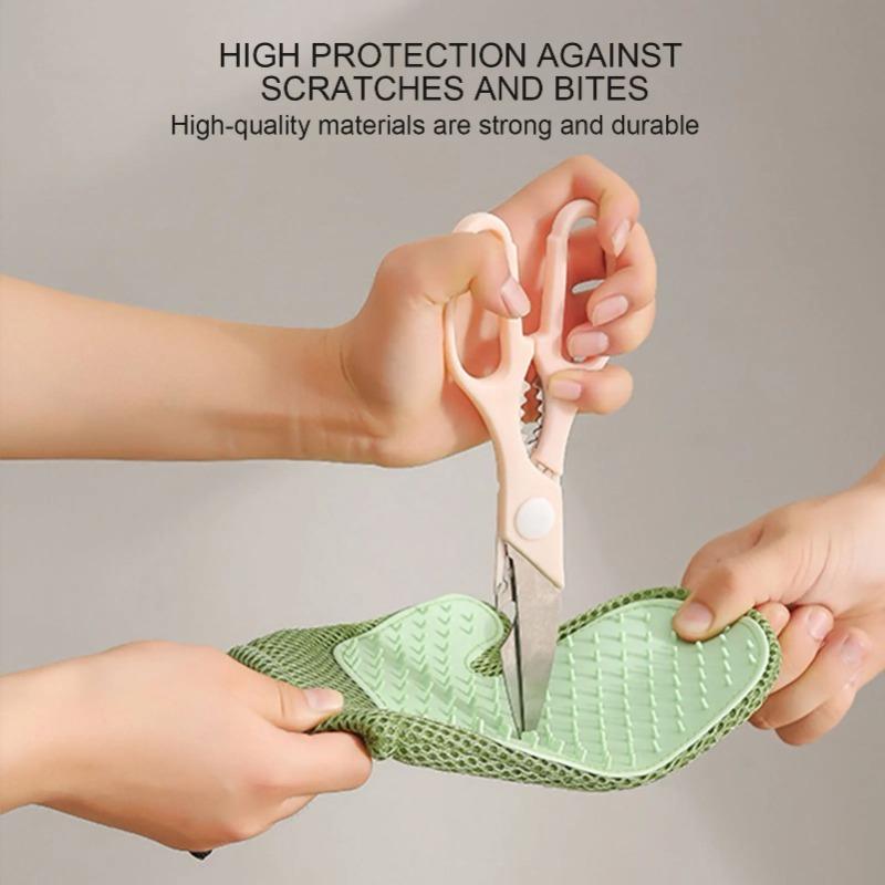 2 In 1 Pet Grooming Massaging Glove Harmless Gentle Efficient Fur Collector for Dogs Cats Hand Washable Reusable Cat Bath Comb