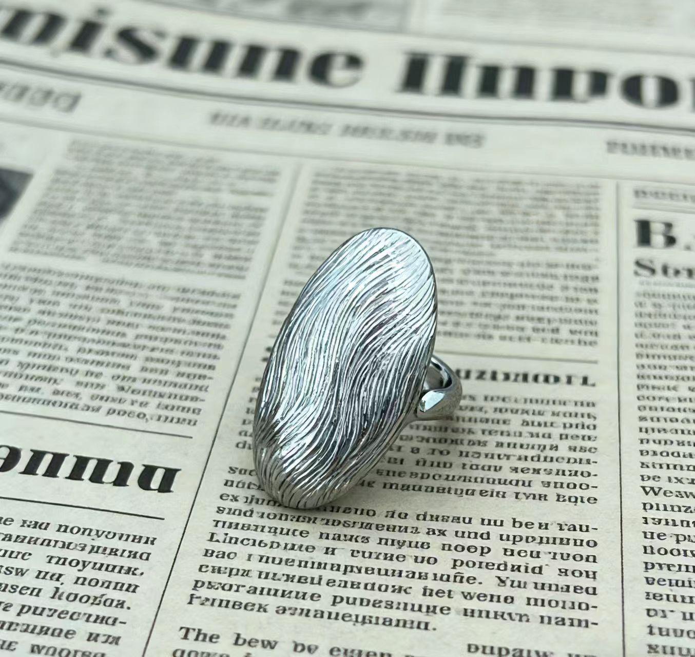 Retro Silver Oval Stud Earrings: French Luxury Textured Design for a High-End Feel