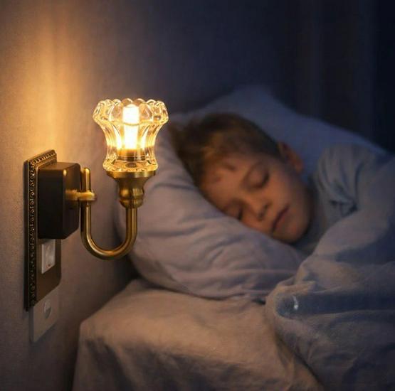 Kreatives Steck-Nachtlicht: Lustige Nachttischlampe im europäischen Stil