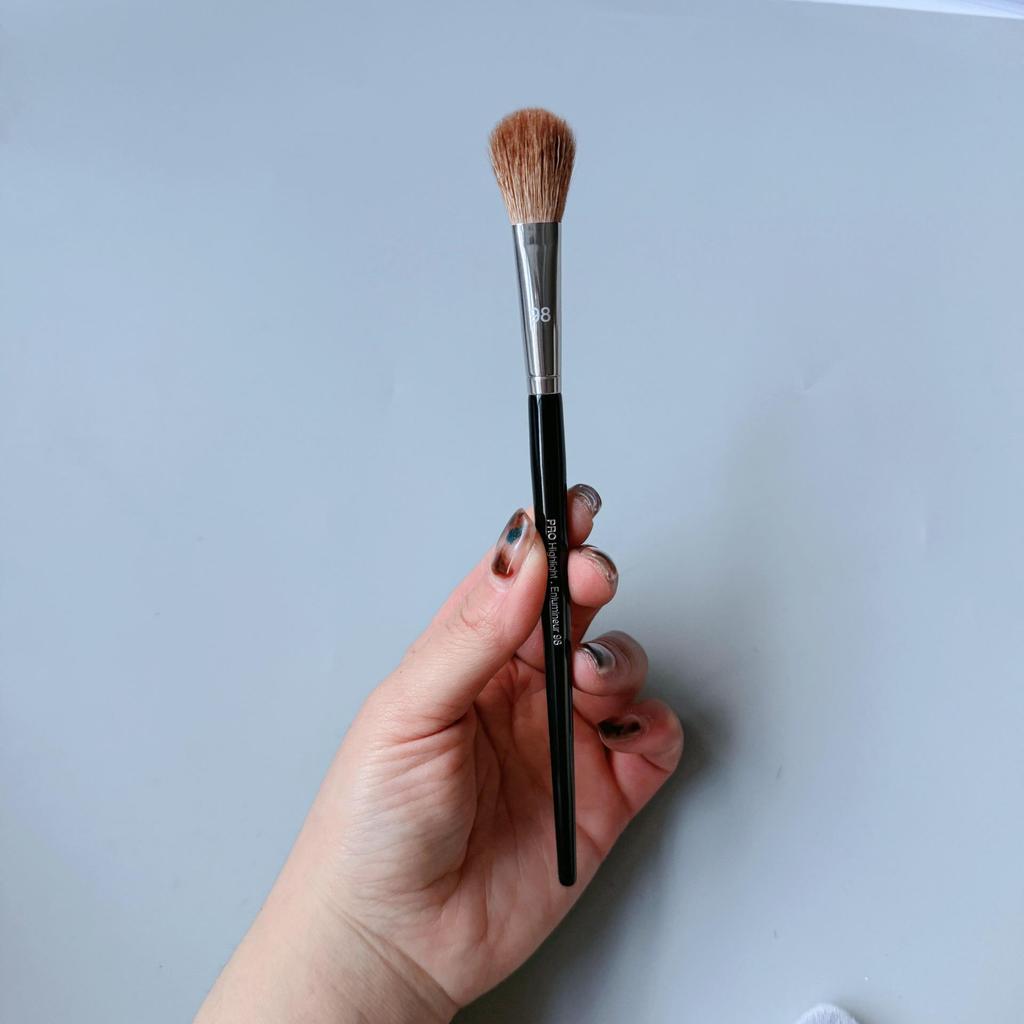 S Series No. 91 Multifunctional Makeup Brush: Loose Powder, Blush, Highlighter, Foundation, Contour.