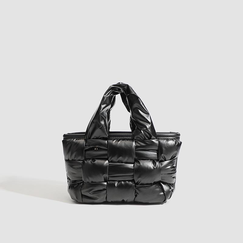 

2024 Гуанчжоу Плетёная Сумка Кроссбоди и Тоут: Высококачественная женская модная сумка