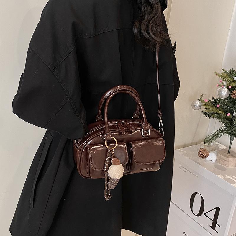 Premium Sense Retro Pillow Handbag Women's 2025 New Versatile Going Out Small Bag Commuter Messenger Small Square Bag