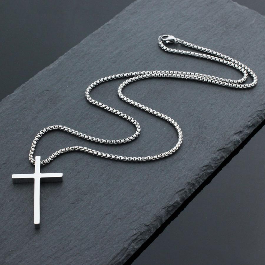 Simple Titanium Steel Cross Necklace Smooth Niche Personality Men and Women Wear Stainless Steel Sweater Chain