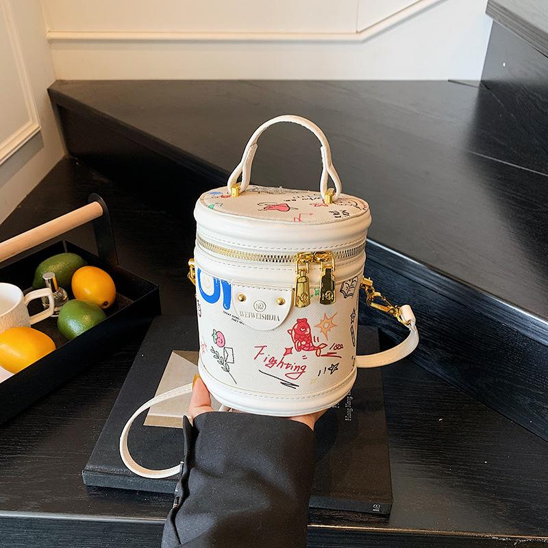 

Популярная маленькая сумка женская летняя новая модная нишевая сумка-мессенджер мини сумка-ведро белый