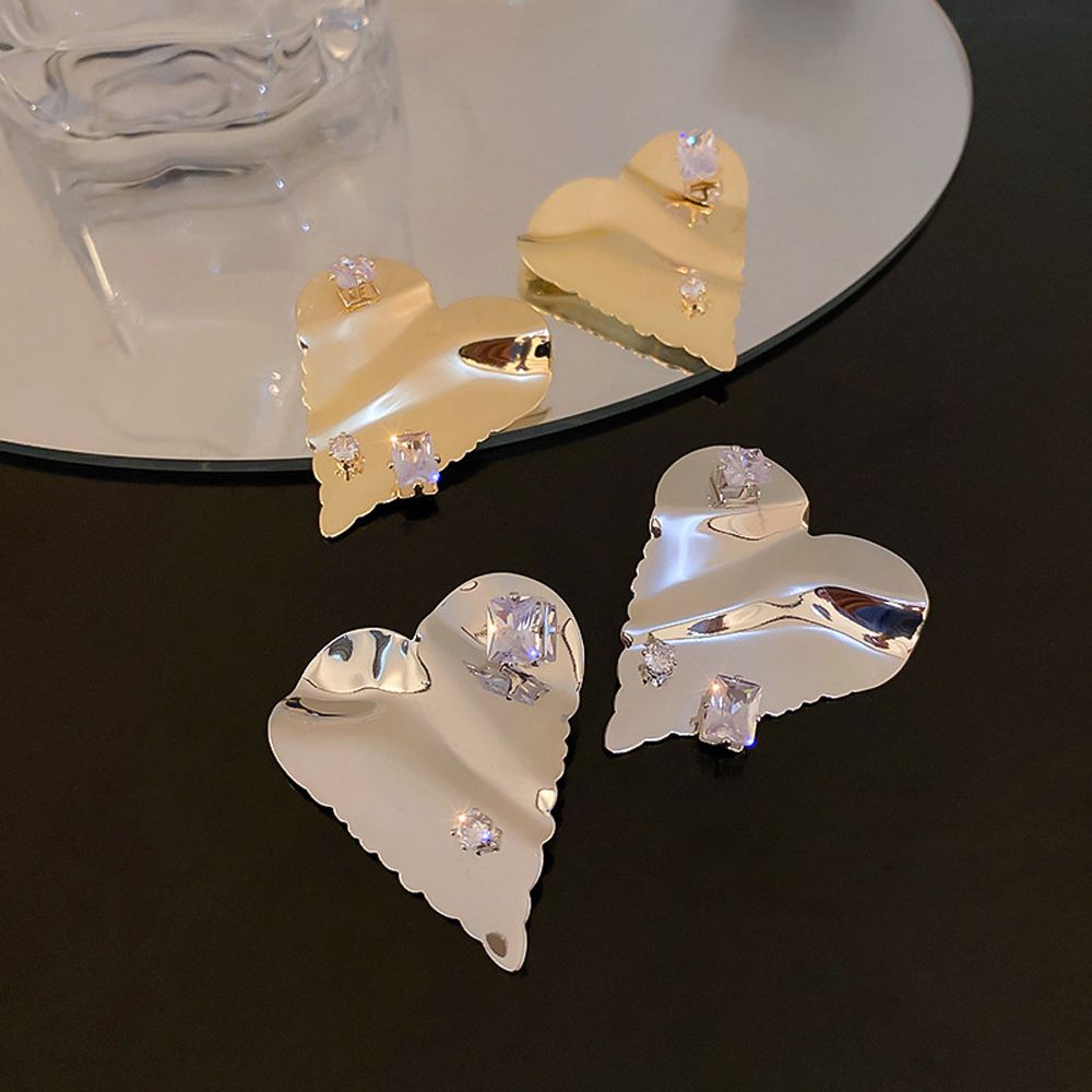 

Silver Needle Punk Gold Large Heart Earrings Women Earrings Korean Style Ear Stud Metal Ear Stud