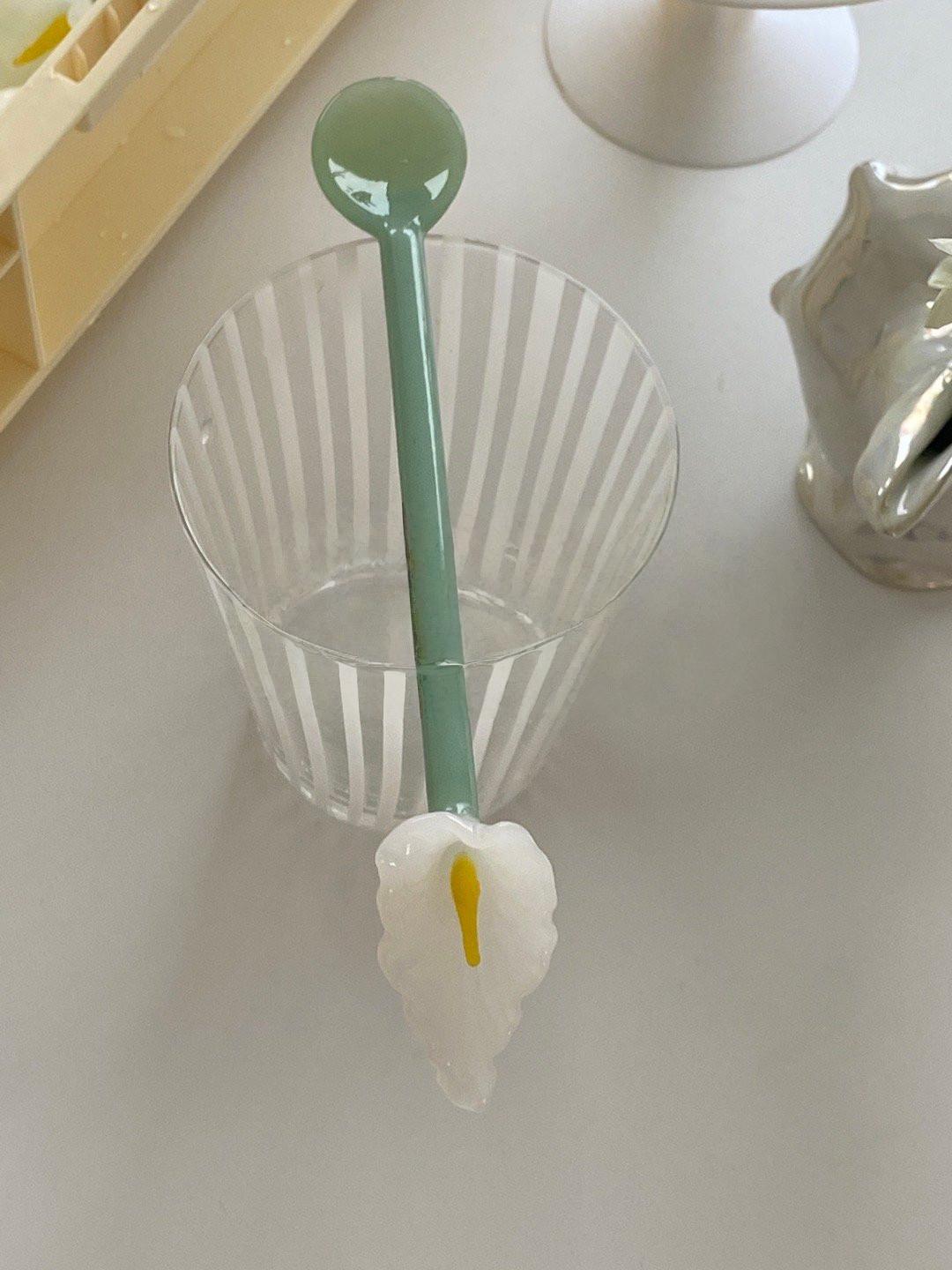 

Korean Style Creative Stained Glass Spoon Cartoon Cute Swan Dessert Juice Spoon Ins Household Coffee Stirring Stick зелений
