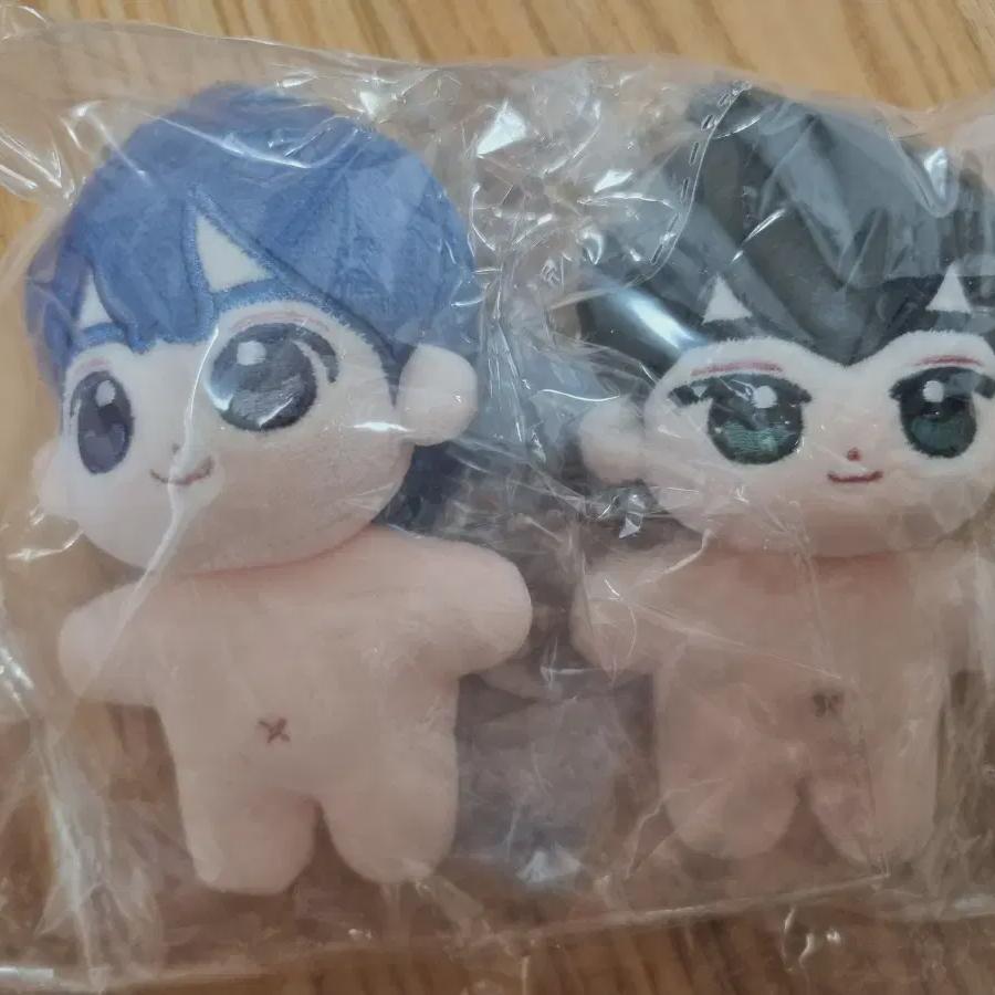 

PLAVE Еджун Хамин Елин Атрибут Кукла Джуми Лайн