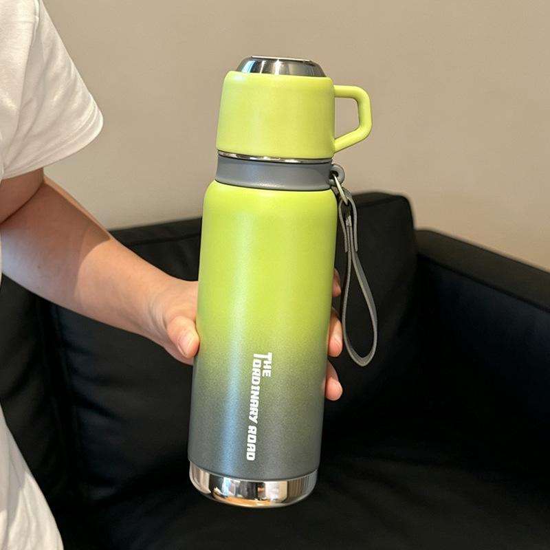 Water bottle Stainless steel mini thermos cup Double layer portable cup Sports water cup