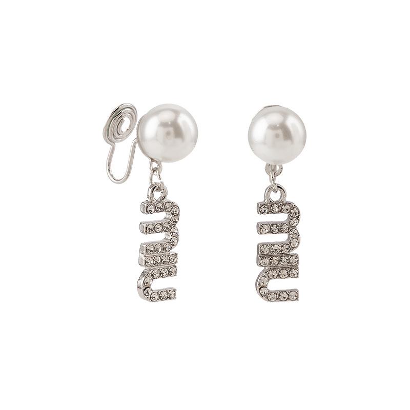 

Серьги с буквами, инкрустированные стразами, модная имитация жемчуга, противомоскитная спираль, без пирсинга, клипса для ушей, женская