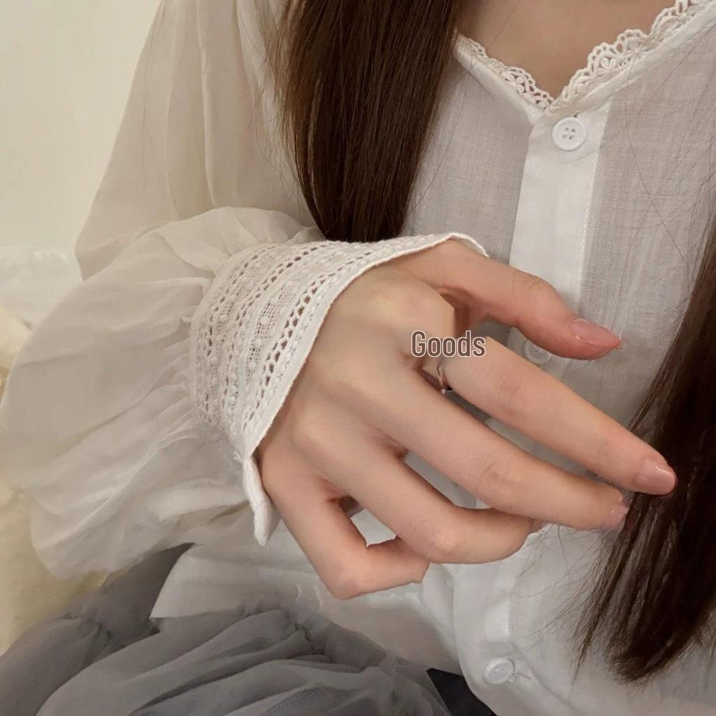 Exquisite Women's Geometric Cross Flower Ring - Versatile, Stackable, Open Finger Design