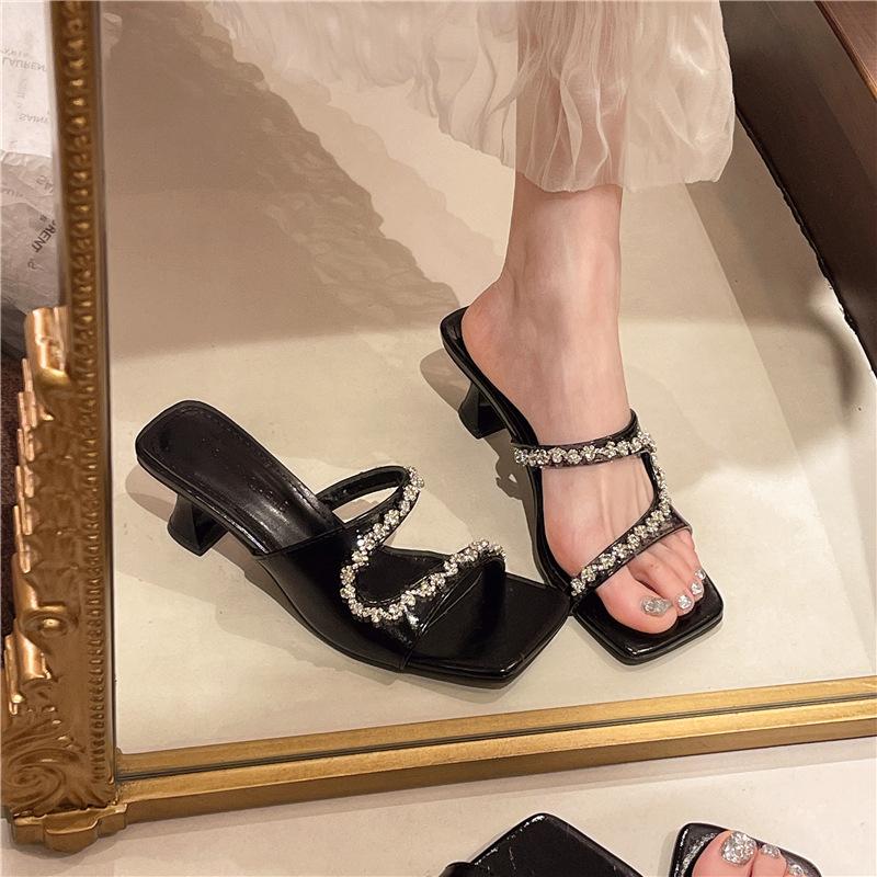 Women's fairy wind and rhinestone outer slippers summer 2025 new thin medium heel square toe cool slippers