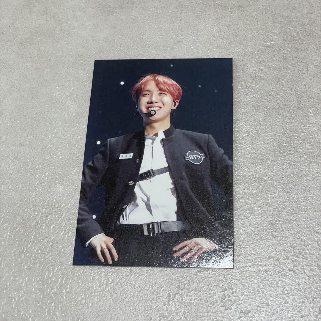 

[USED] BTS Reaching You venue-exclusive bonus: J-HOPE Hoseok random photo card