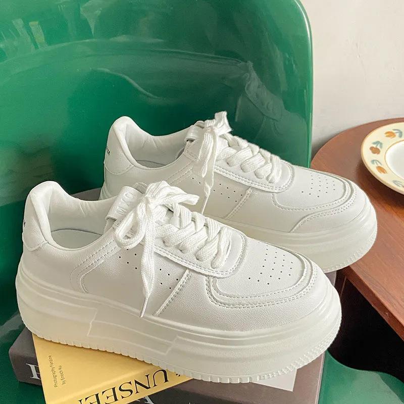 Comfortable Platform White Shoes Women's Autumn and Winter Increase Ins Tide 2025 New Versatile Casual Sports Shoes Running Board Shoes