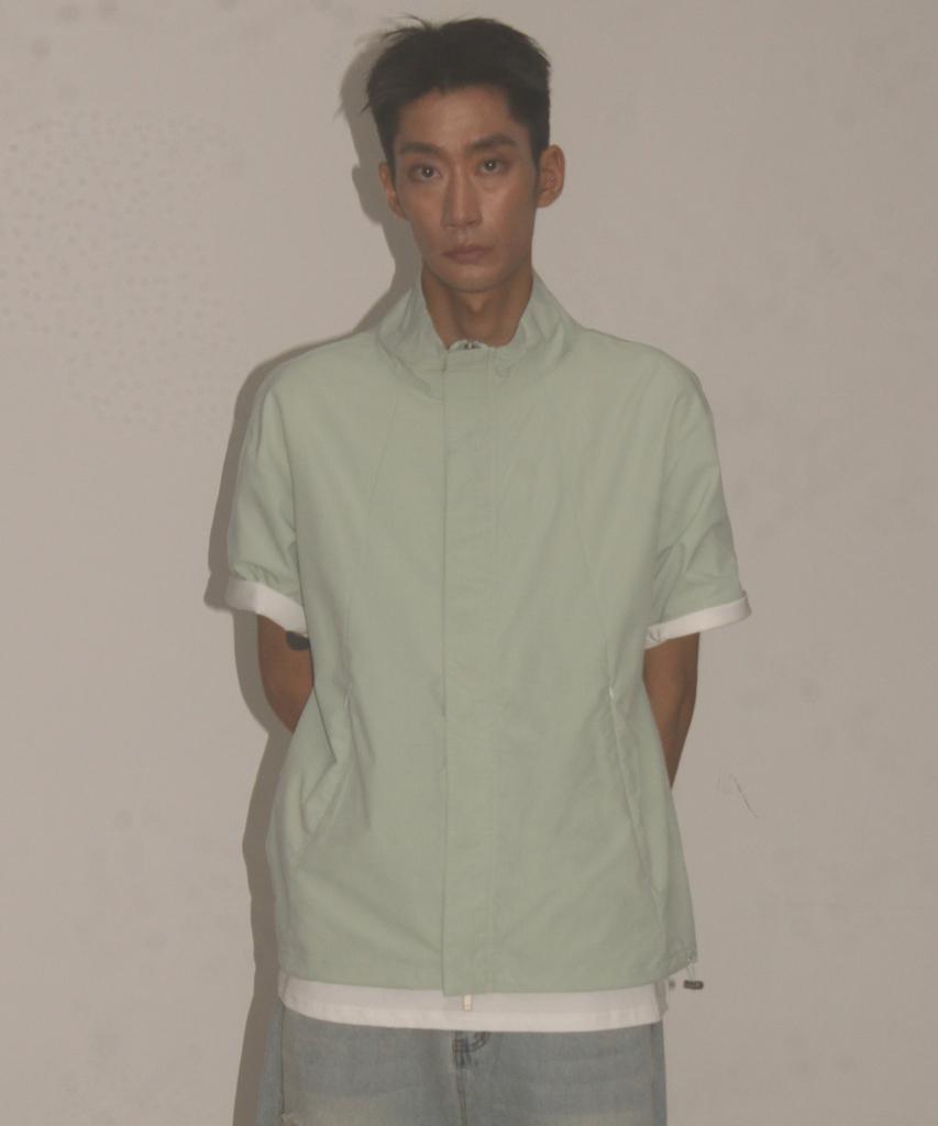 Placestudioman Authentic Light Diagonal Cut Point High-Neck Nylon Windbreaker Short Sleeve Jacket [Green]