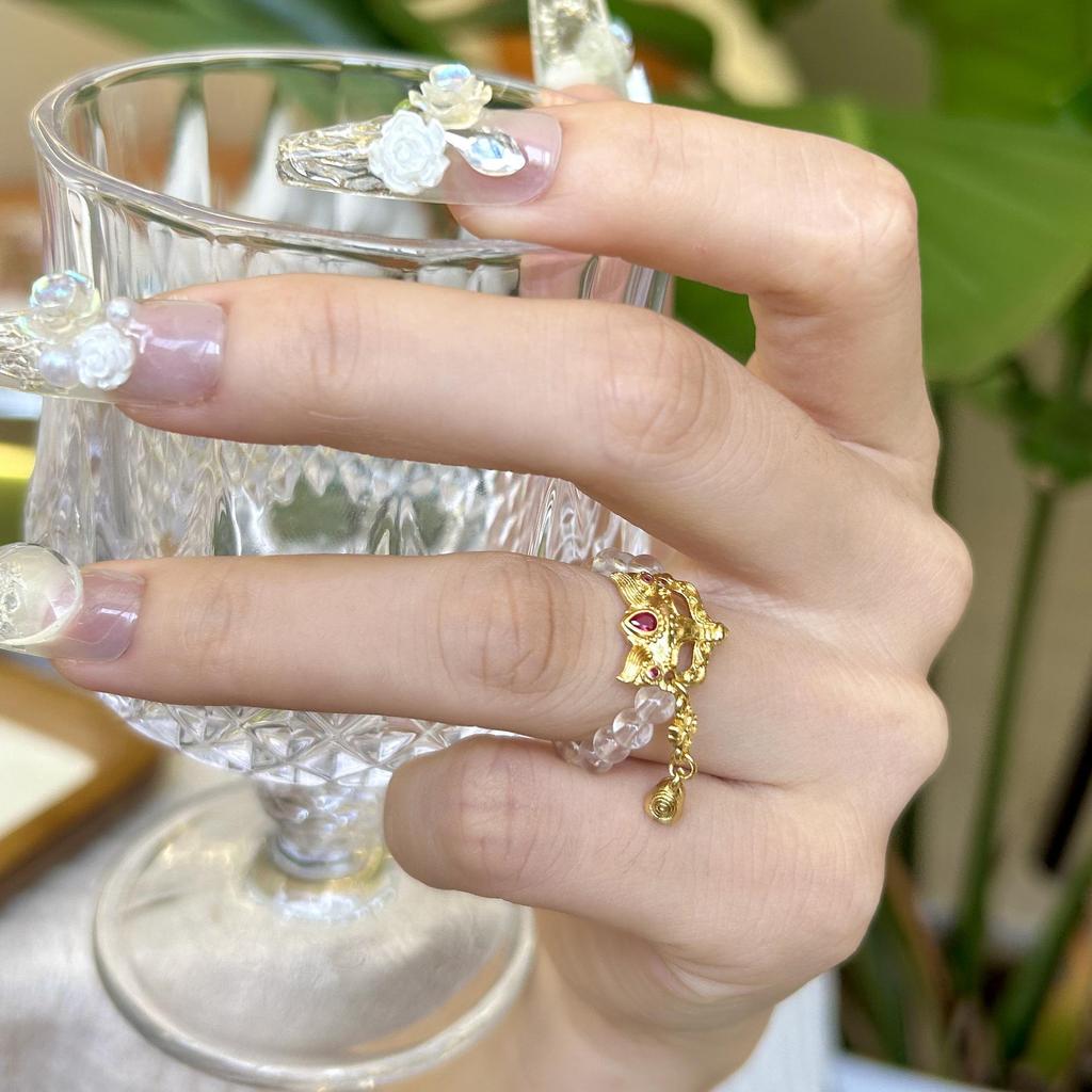 Elegant Sand Gold Fox Mask Ring with 4mm White Crystal and Tassel