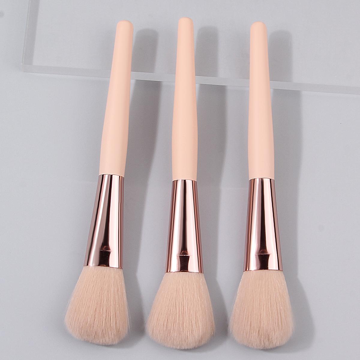 

3PCS wooden handle makeup brush, blush brush, highlight brush, contour brush, special facial beauty tools for makeup artists