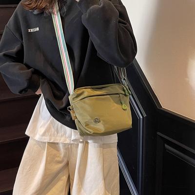 Casual Simple Nylon Crossbody Bag Lightweight Small Shoulder Bag Lightweight Commuting Mobile Phone Bag Women's High End Crossbody Dumpling Bag