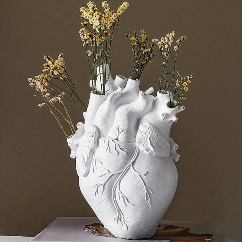 Creative Heart-Shaped Vase Art Resin Human Sculpture Flower Bottle Desktop Home Decoration Perfect for Showcasing Dried Flowers