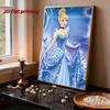 Rochia de Prințesă Disney Cenușăreasă cu Model Alb și Albastru Realizată din Bucăți de Perle Acest Cadou Decorativ Făcut Manual Poate Fi Folosit Ca Obiect de Decor pentru Casă