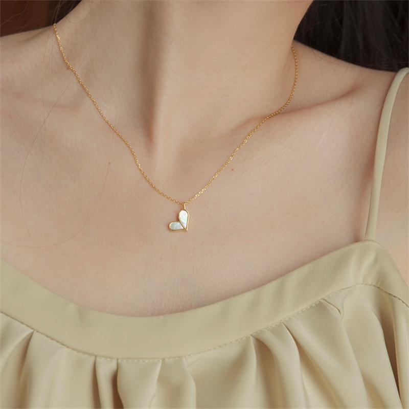 

925 Sterling Silver Plated 14K Gold White Shell Heart Pendant Necklace for Women Light luxury Simple Party Wedding Jewelry Silver