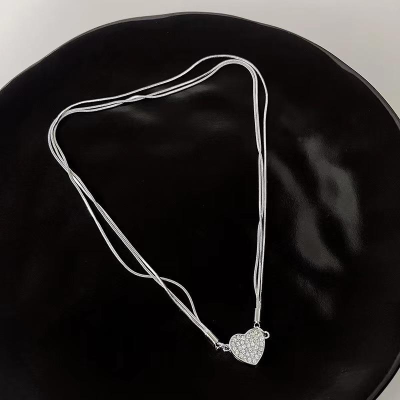 Love Magnetic Necklace for Women Multi-layer Snake Bone Chain for Iron Stone Diamond Inlaid Love Necklace Niche Temperament Clavicle Chain
