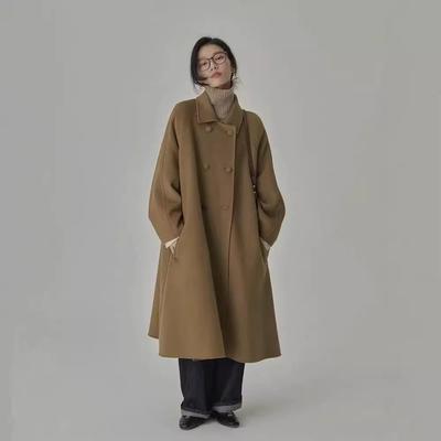 2024 Women's Mid-Length Woolen Coat: Hepburn Style, Thickened Japanese Design for Autumn & Winter