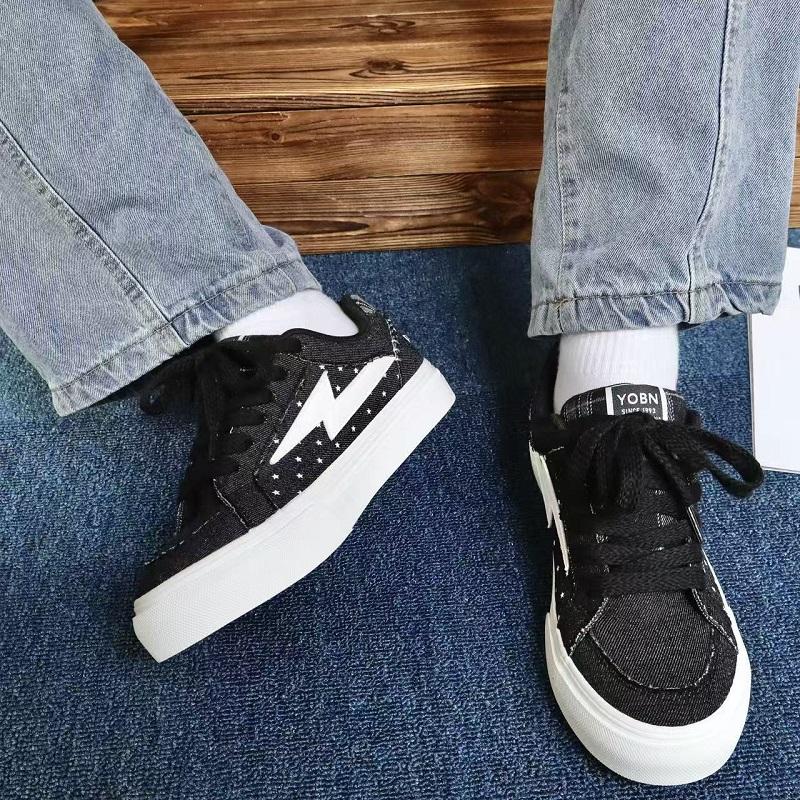 Men Casual Board Sneakers Low Top Walking Commuting Travel Street Everyday Comfortable Fashion Footwear Daily Wear Sizes 39-44