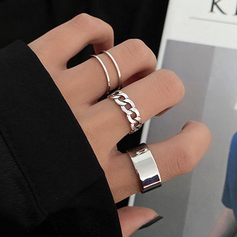 

Готичне нестандартне кільце з дорогоцінним камінням. Естетичне кільце для дівчаток з чорним камінням, що регулюється. Жіноче кільце з рідким панк-кістком Вінтажні ювелірні аксесуари