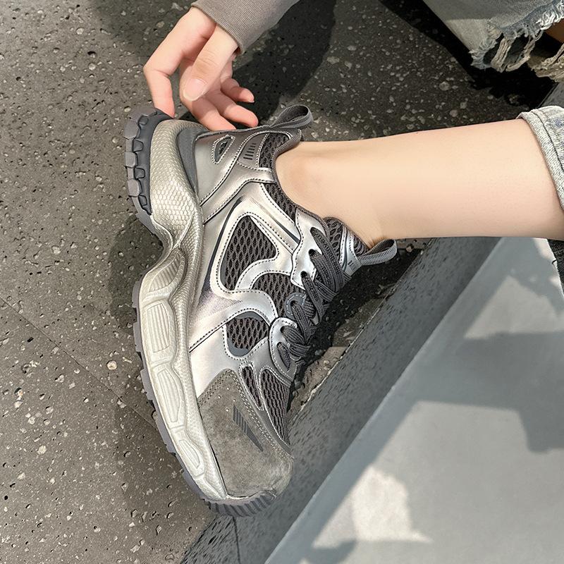 Casual Sports Velvet Running Shoes Autumn and Winter New Leather Platform Dad Shoes