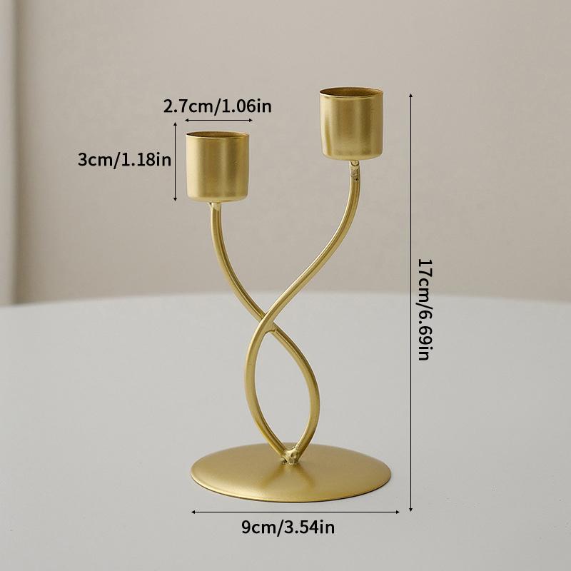 Minimalist Vintage Elegant Style Iron Candle Holders Candlestick Fashion Wedding Table Candle Stand Exquisite Candlestick Table