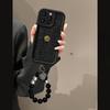 Das dreidimensionale Kamelien-Armband ist geeignet für Apple 16 Plüschstoff-Handyhülle 15pro, leichter Luxus 14 mit feinen Löchern und Anti-Sturz 13/12