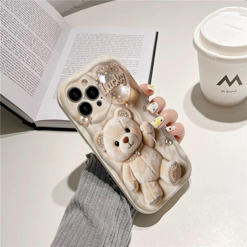 Cute Cartoon Teddy Bear Pattern Wavy Edge Phone Case For iPhone 17 Air 16 16E 15 14 13 12 11 Pro Max XS XR X 15 14 Plus Cover
