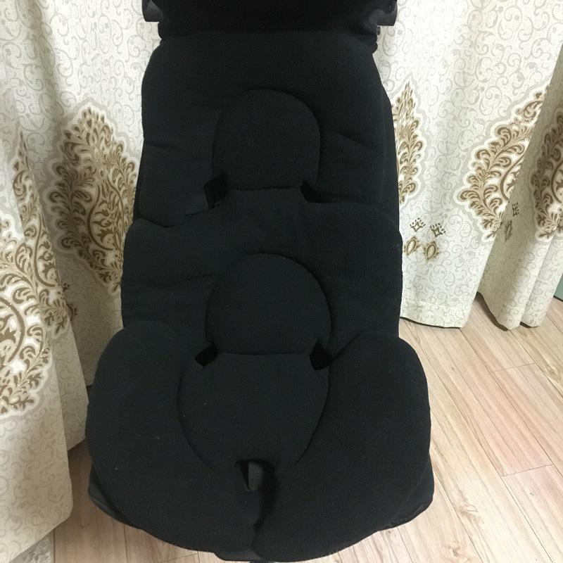 

Универсальная защитная подушка-вкладыш для детской коляски и автокресла Black Multifunctional Expandable Liner