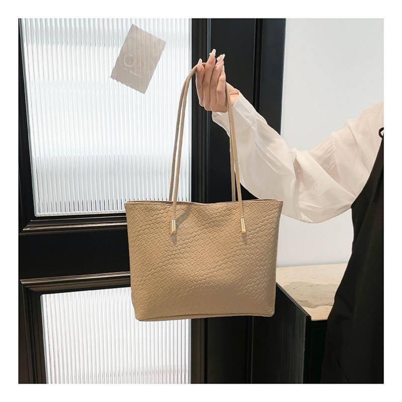 Grenzüberschreitende gewebte Handtasche mit großem Fassungsvermögen für Damen, 2025 neue Vintage- vielseitige Schultertasche mit Unterarmgriff und Tragetasche.