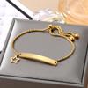 Neues festes Armband mit Liebesstern-Anhänger für Mädchen, süßer Mode-Charme, luxuriöses, schlichtes Armband, exquisites Geschenk für Mädchen, Größenanpassungsarmband