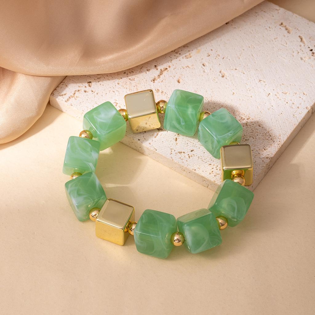 Personalized Niche Design Retro Style Irregular Geometric Square Acrylic Beaded Bracelet