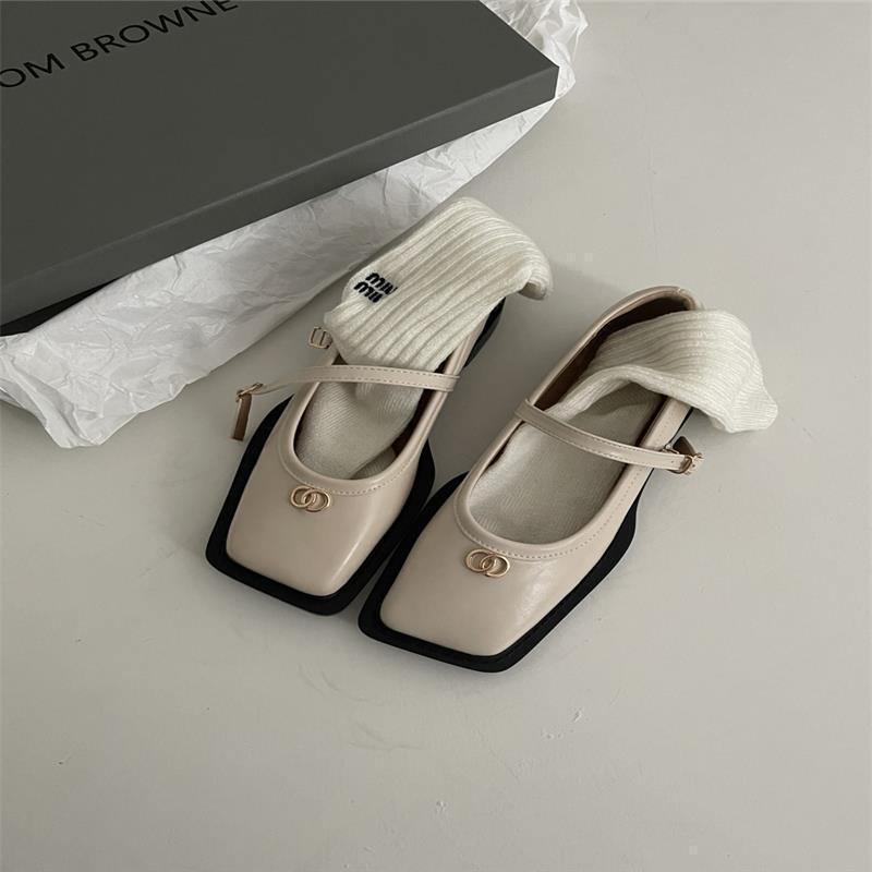 One-word buckle with Mary Jane single shoes children's French style spring and summer 2025 new square head shoes laden shoes flat-soled small leather