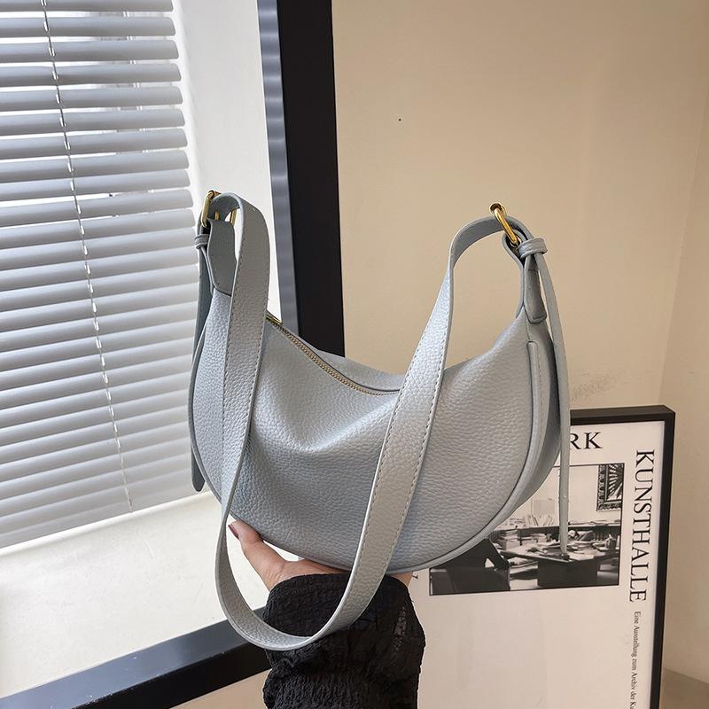 Premium bag women's new versatile shoulder messenger bag niche simple commuter dumpling bag