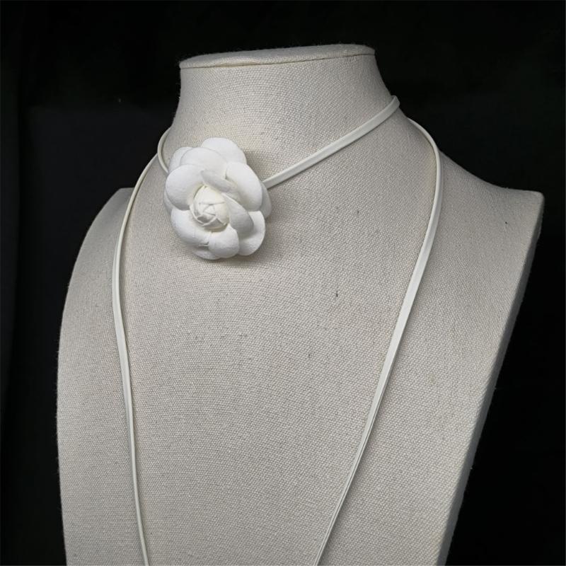 2Pieces Flower Neck Jewelry Set Fabric Necklace Women Neckwear Charm Necklace Date Jewelry Suitable for Daily Wear